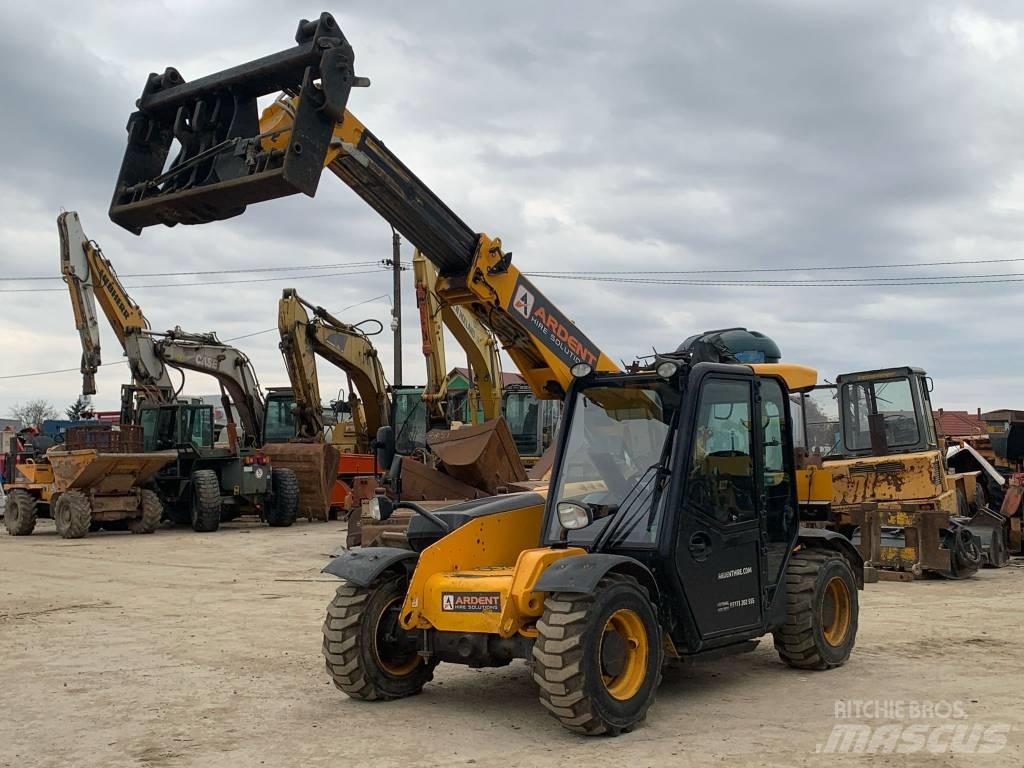 JCB 525-60 HI VIZ Poljoprivredni teleskopski utovarivači