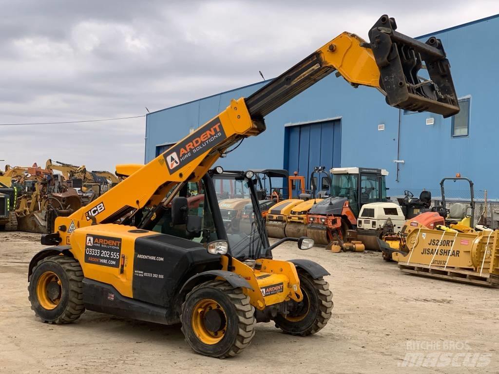 JCB 525-60 HI VIZ Poljoprivredni teleskopski utovarivači
