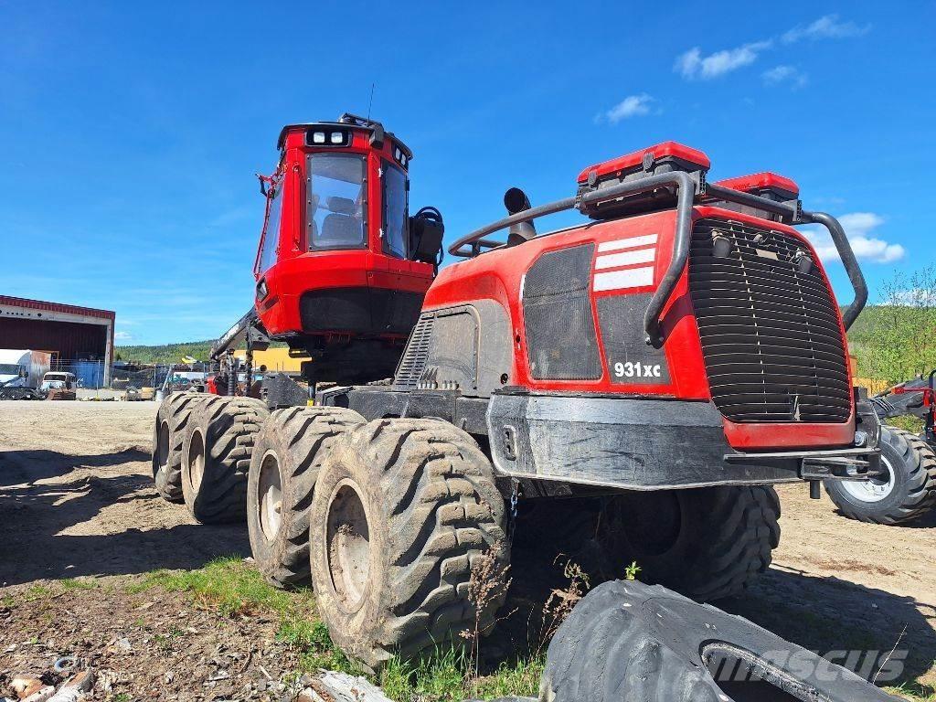 Komatsu 931XC Harversteri