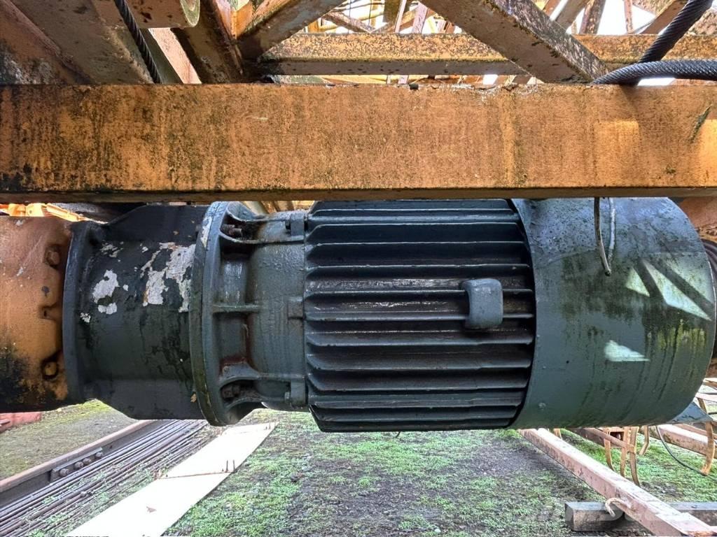 Liebherr 88 K Delovi i oprema za kran