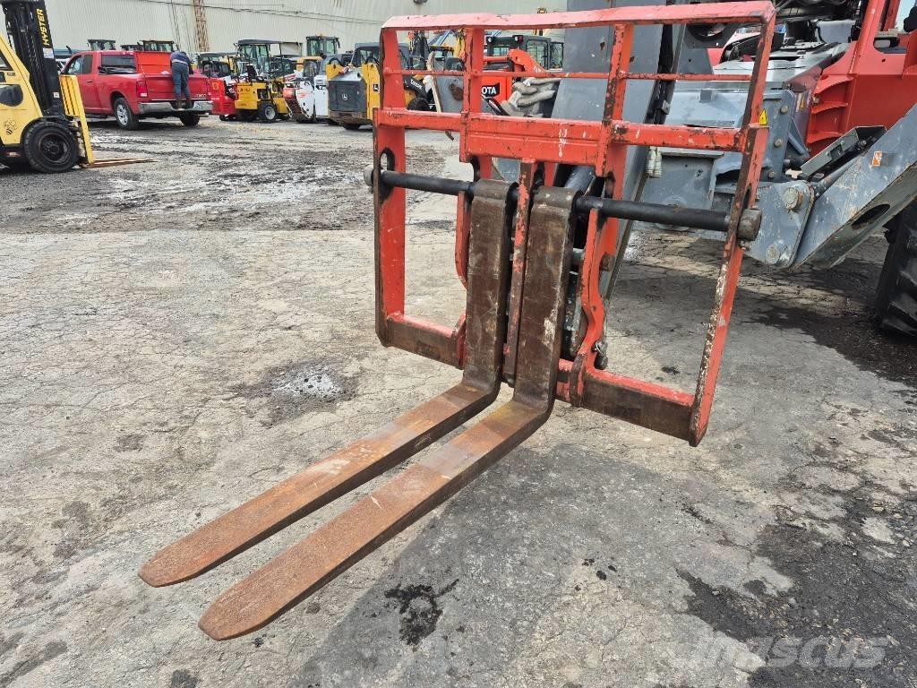 SkyJack SJ 1056 TH Teleskopski viljuškari