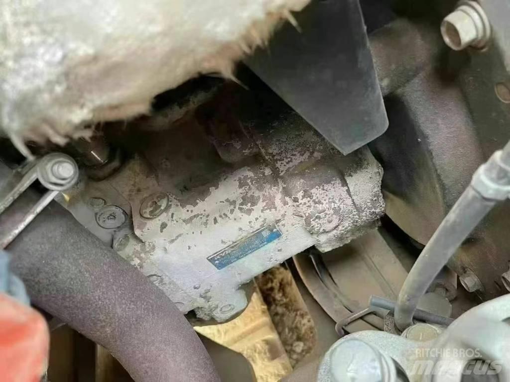 Kubota 165 Bageri guseničari
