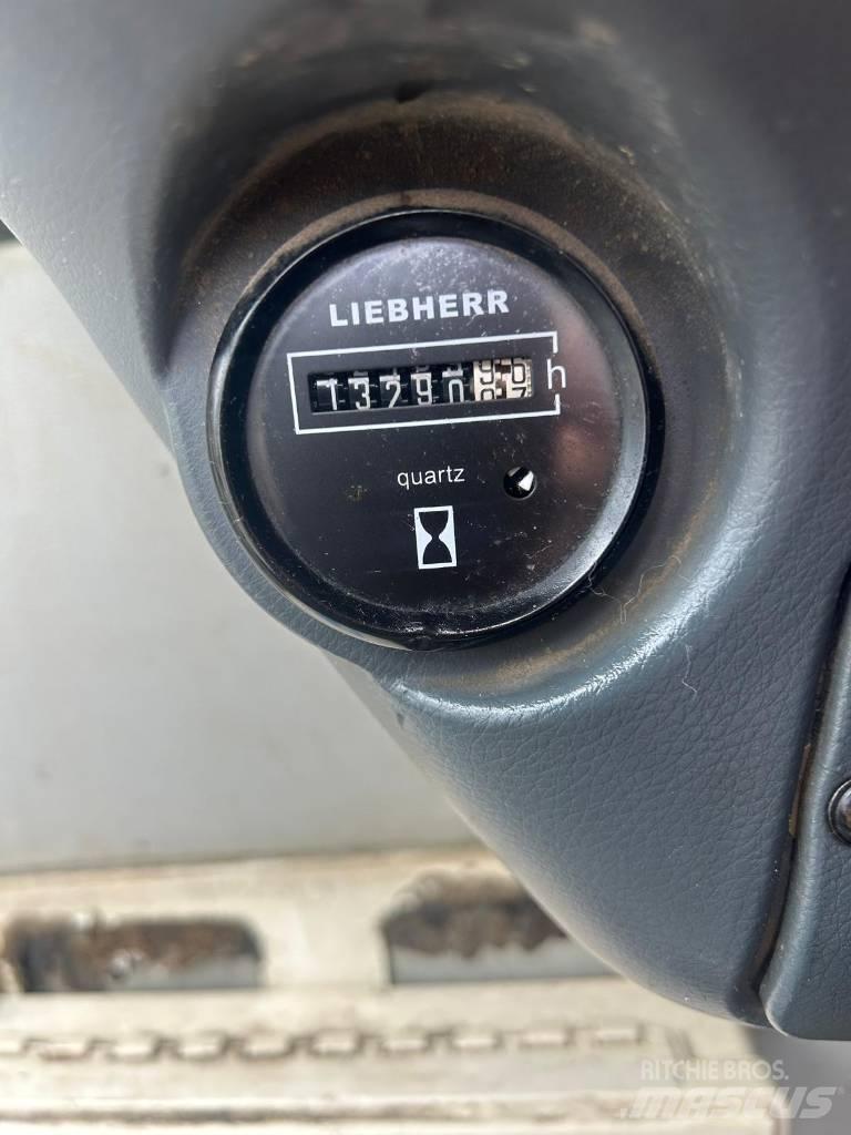 Liebherr 314 Bageri točkaši
