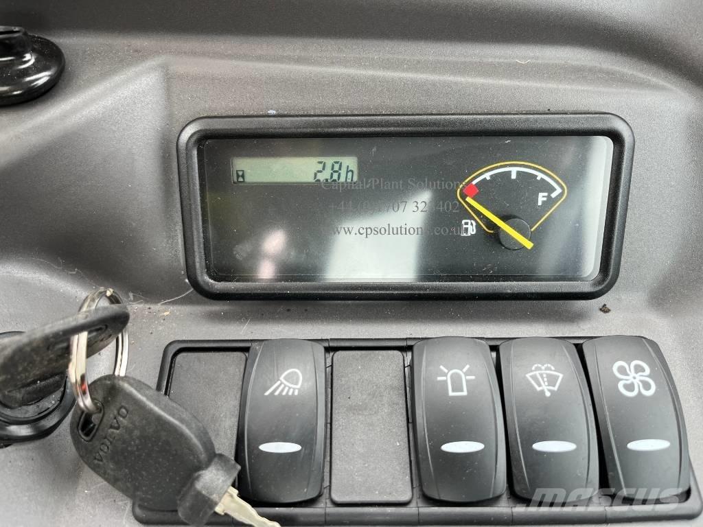 Volvo EC 27 D Mini bageri < 7t