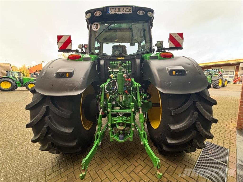 John Deere 6R215 Traktori