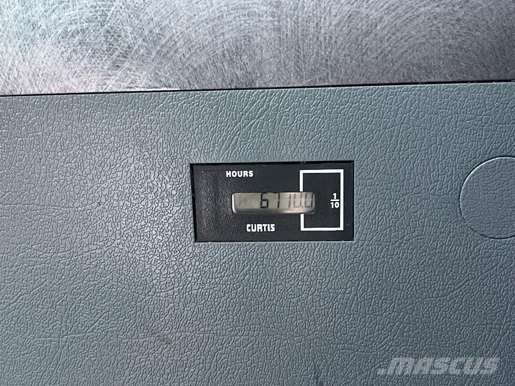 Hyundai HX140L Bageri guseničari