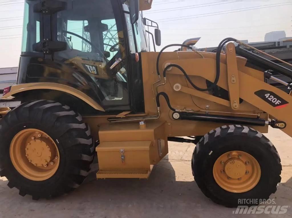 CAT 420 F Rovokopači