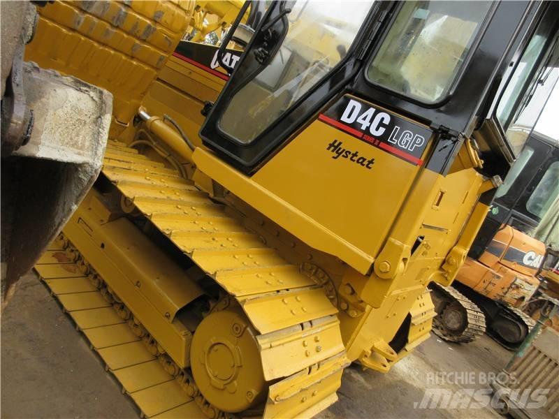 CAT D 4 C Buldožeri guseničari