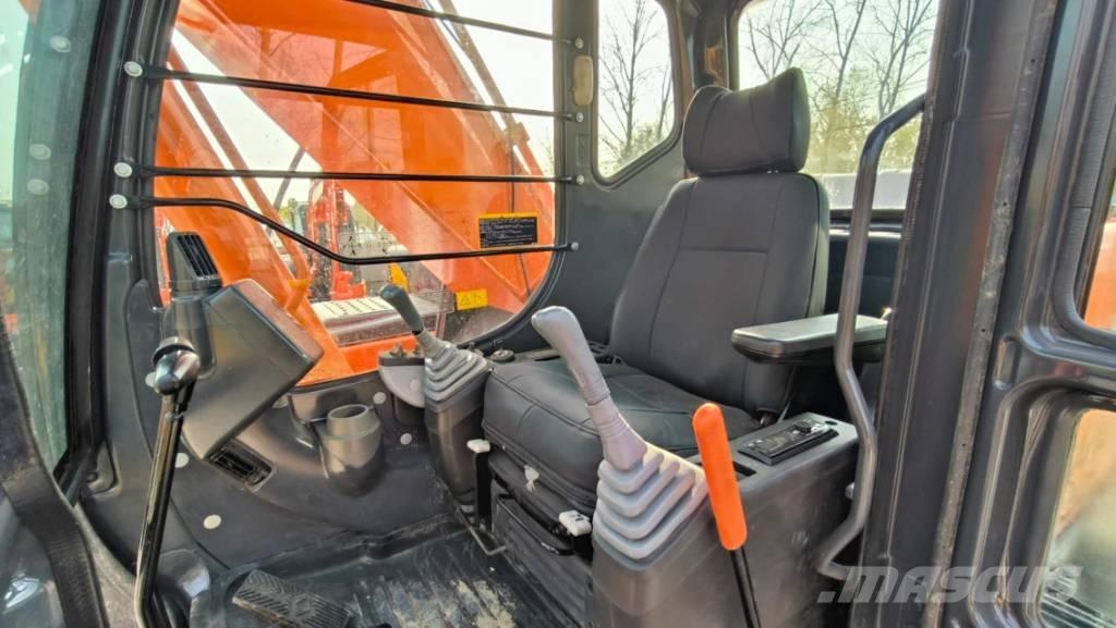 Hitachi ZX 250 Bageri guseničari