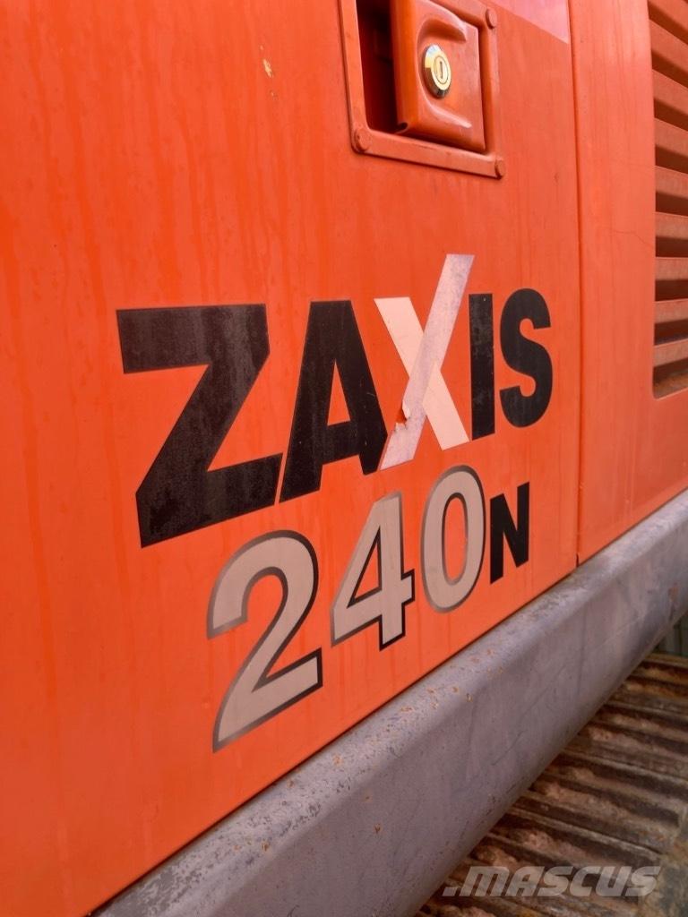 Hitachi ZX 240 Bageri guseničari