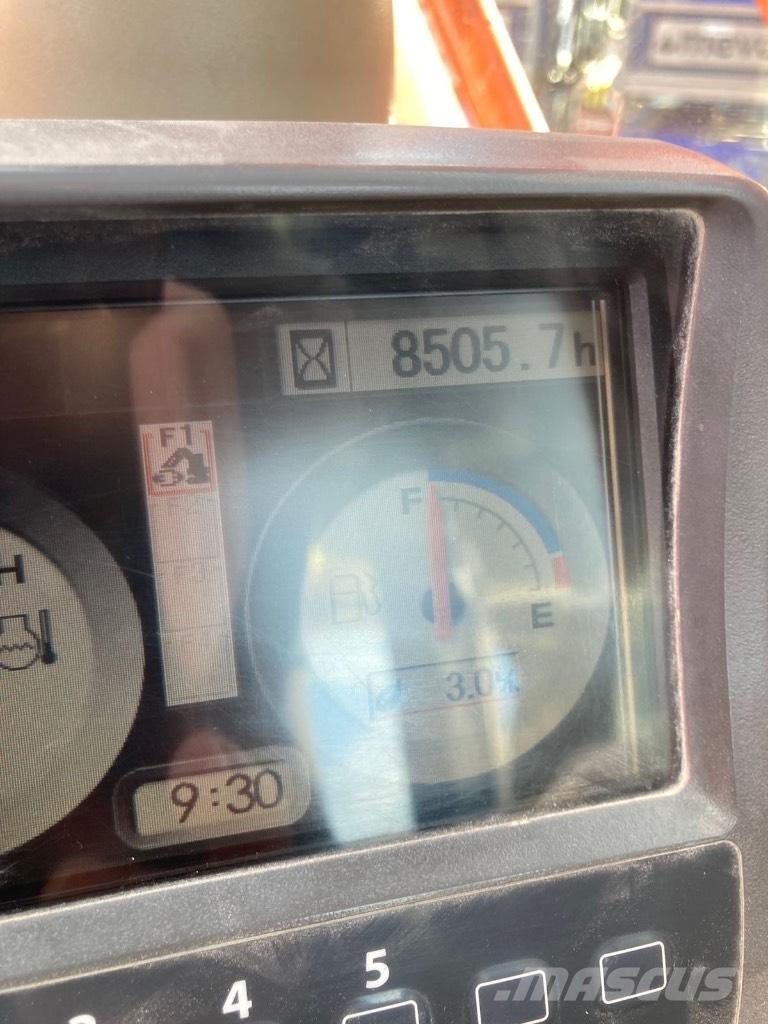 Hitachi ZX 240 Bageri guseničari