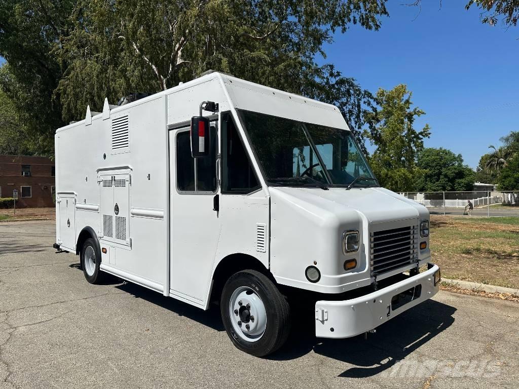 frieghtliner mt45 Pik up kamioni