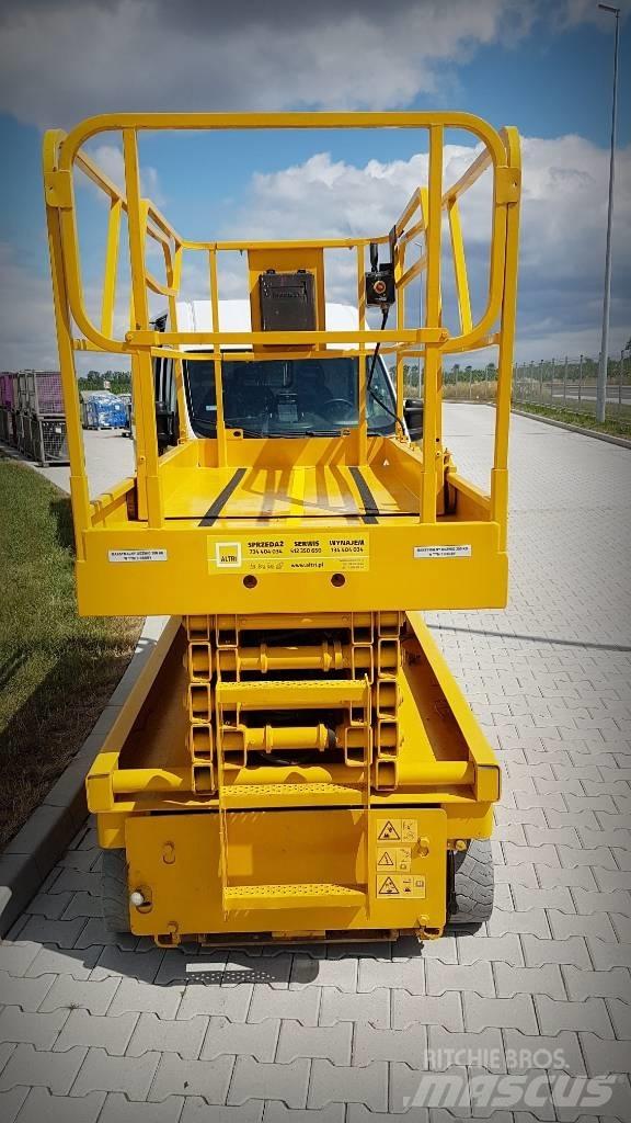 Haulotte Compact 12 Makazaste platforme