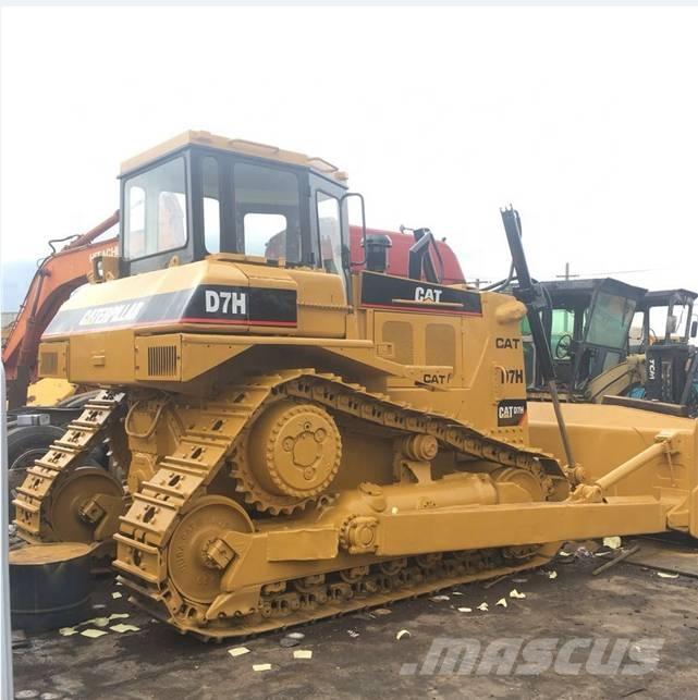 CAT D 7H Buldožeri guseničari