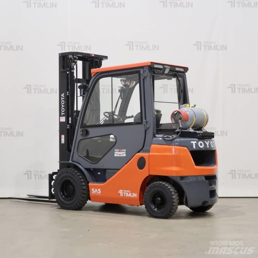 Toyota 02-8FGF25 Plinski viljuškari