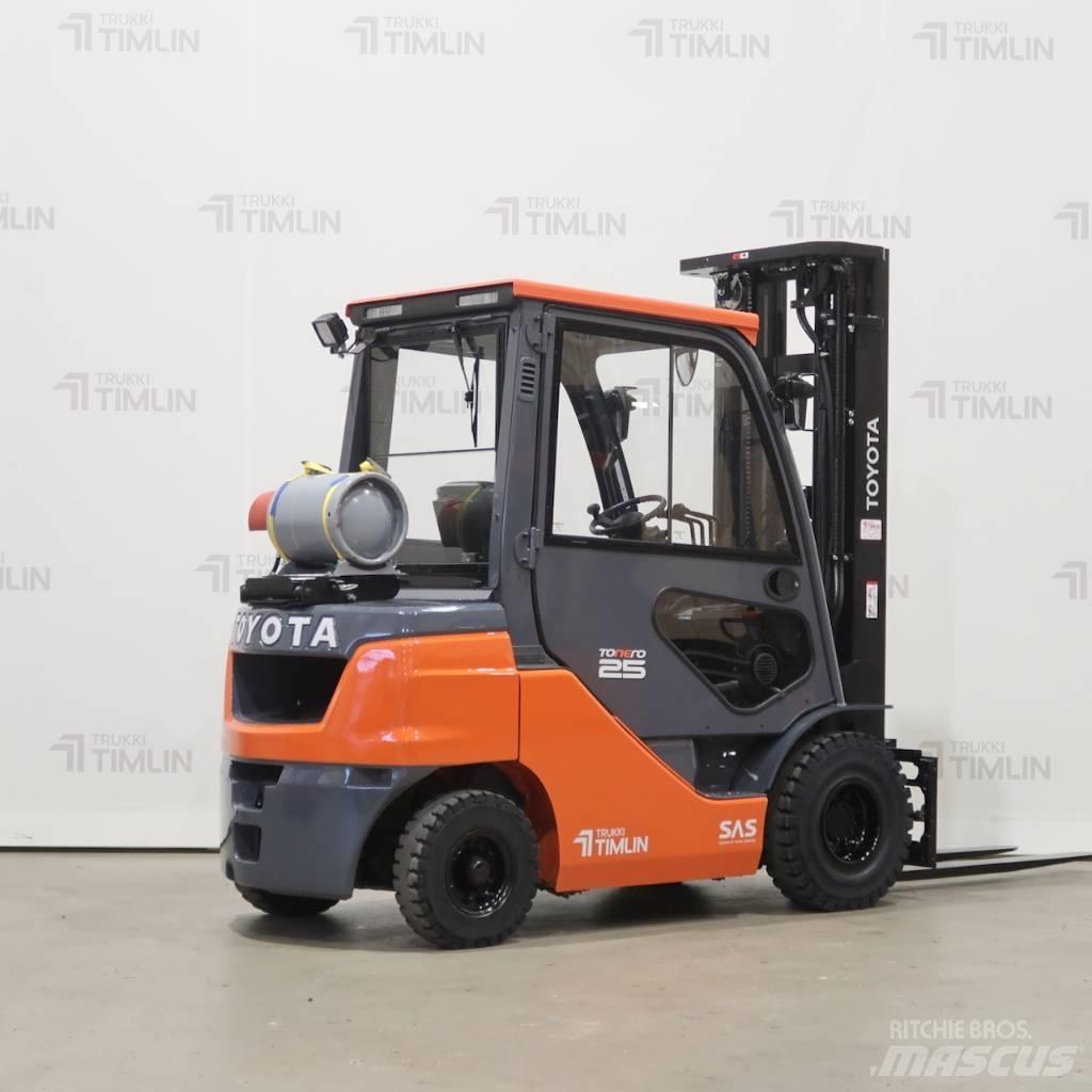 Toyota 02-8FGF25 Plinski viljuškari