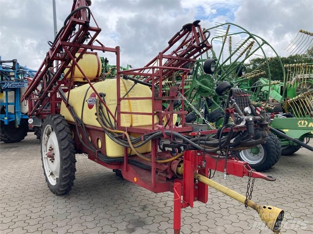 Hardi TYZ 2400 Vučene prskalice