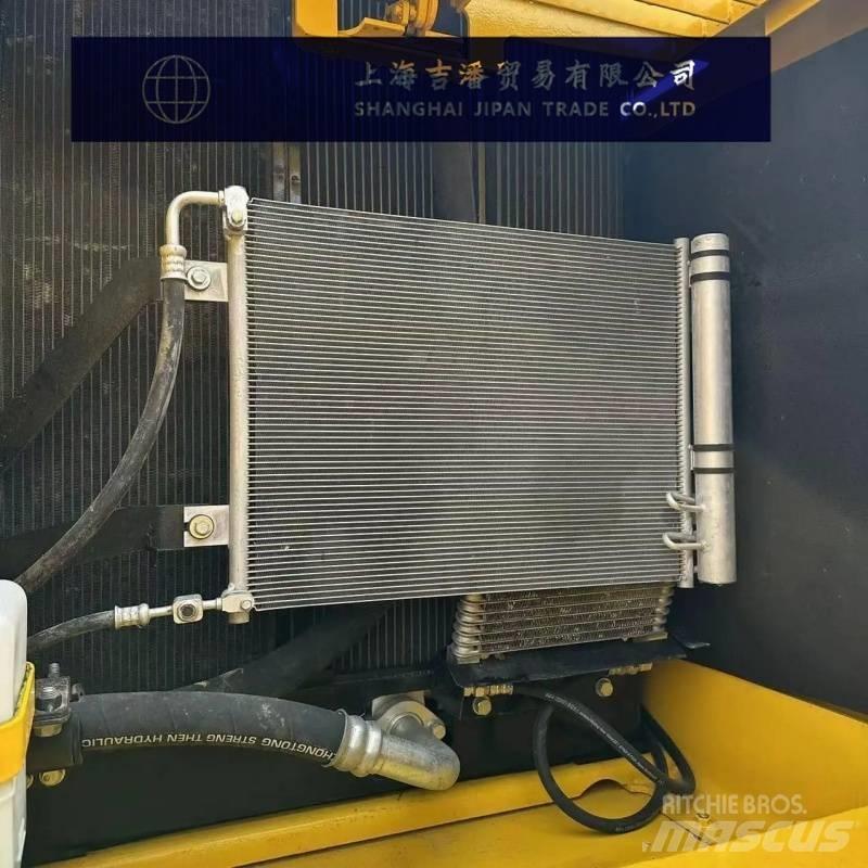 Komatsu PC 220 Bageri guseničari