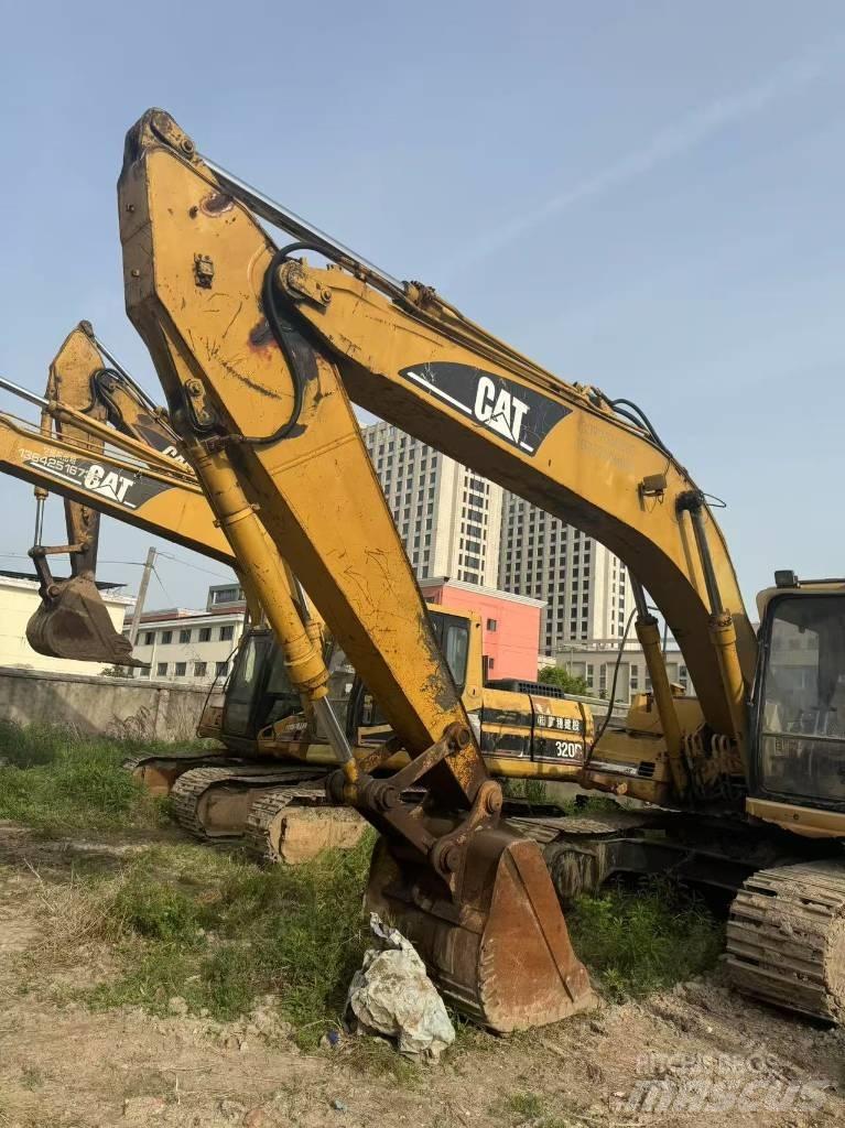 CAT 320 B L Bageri guseničari
