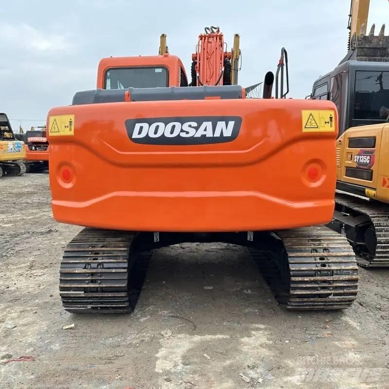 Doosan DX150 Bageri guseničari