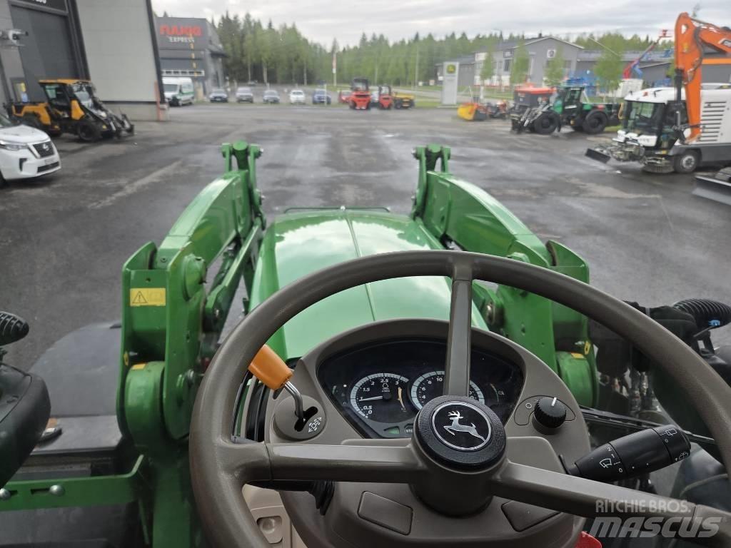 John Deere 6155R Traktori