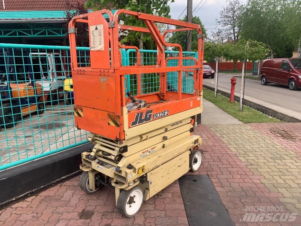 JLG 1932E2     V-2782 Jarbolne penjajuće platforme