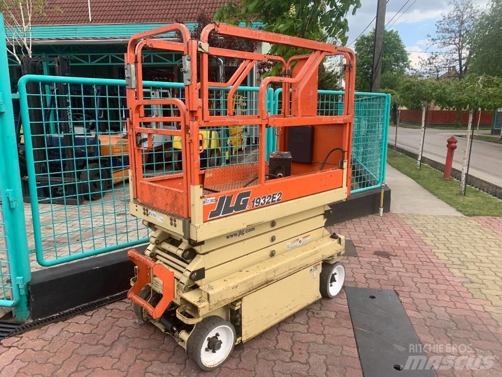 JLG 1932E2     V-2782 Jarbolne penjajuće platforme