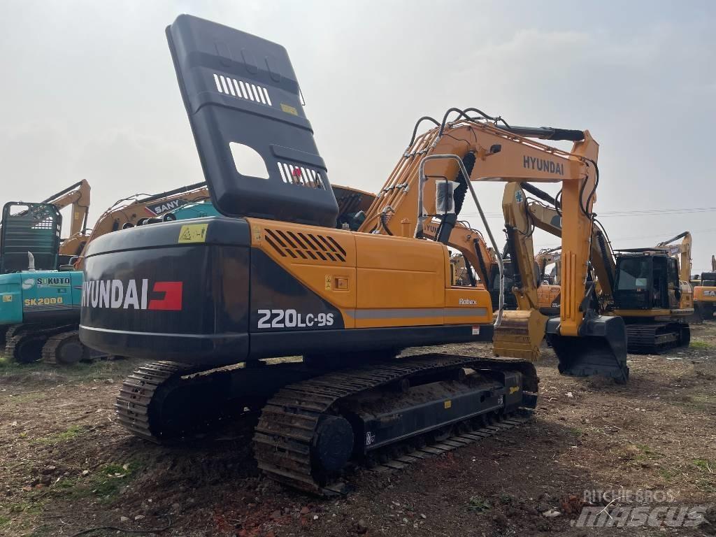 Hyundai 220-9S Bageri guseničari
