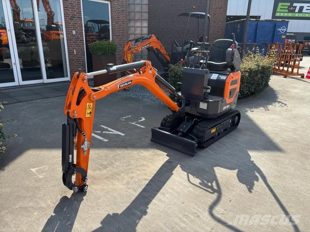 Develon DX10Z-7 Mini bageri < 7t