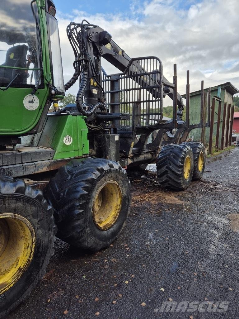 John Deere 1110 E Forvarderi