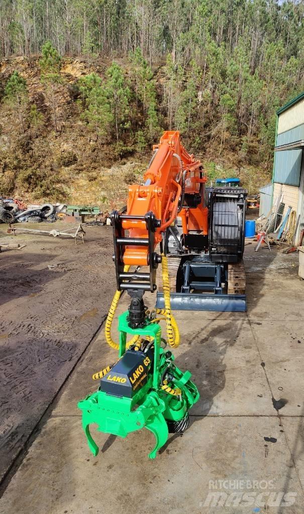 Hitachi ZX 210 Bageri guseničari