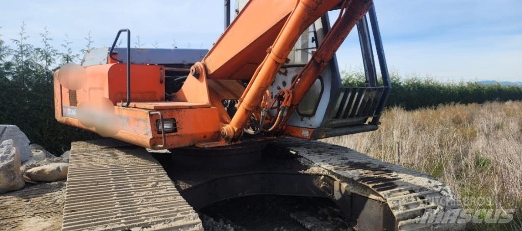 Hitachi EX 200 LC Bageri guseničari