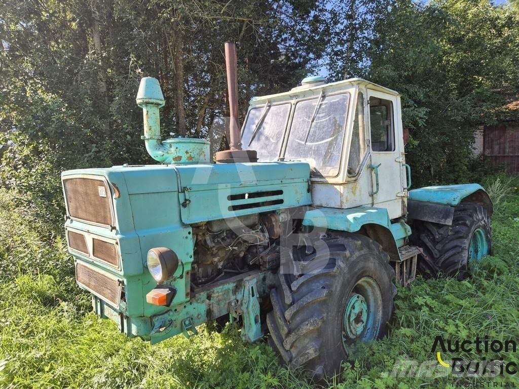  Onbekend T150K Traktori