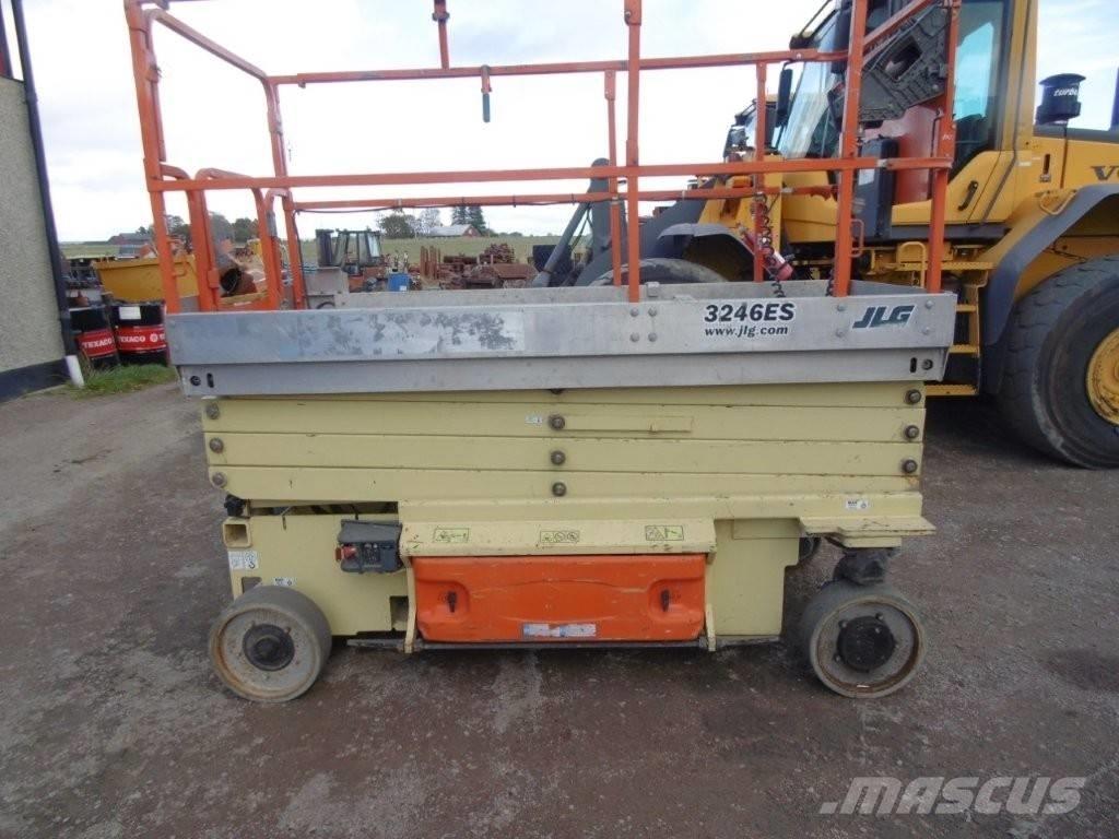 JLG 3245 ES Makazaste platforme