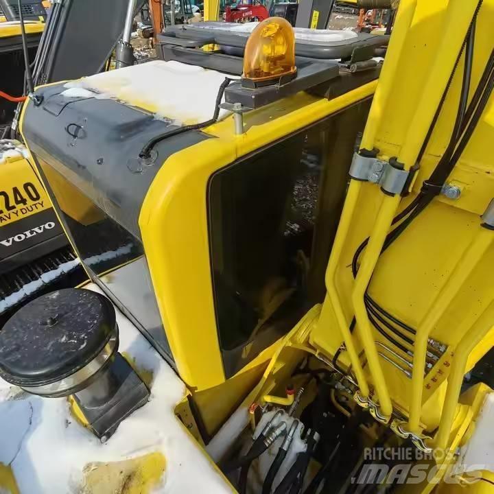 Komatsu PC 210 Bageri guseničari