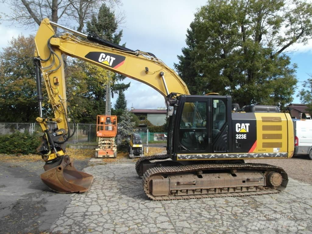 CAT 323 EL Bageri guseničari