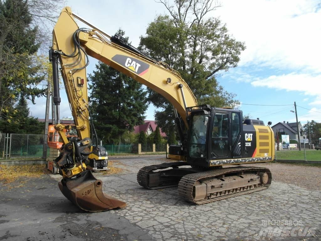 CAT 323 EL Bageri guseničari
