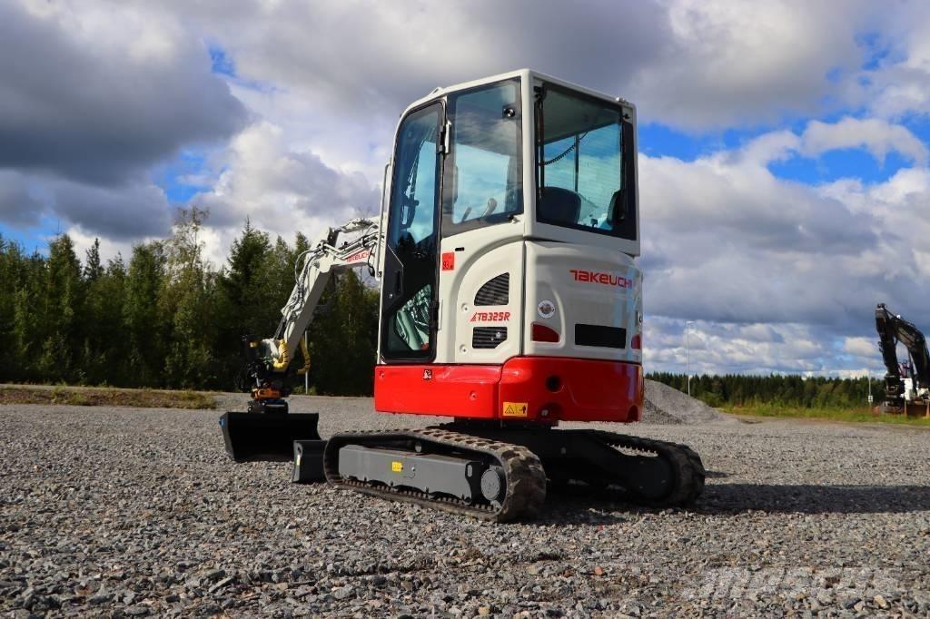 Takeuchi TB325R Mini bageri < 7t