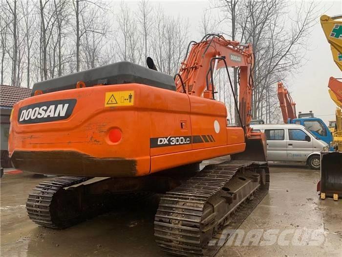 Doosan DX 300 Bageri guseničari