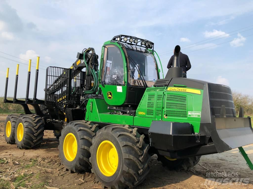 John Deere 1210 G Forvarderi