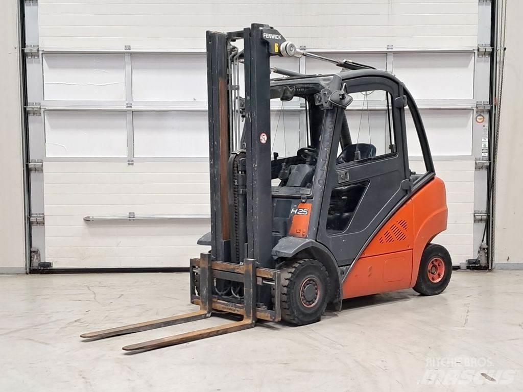 Linde H25D-01 Dizelski viljuškari