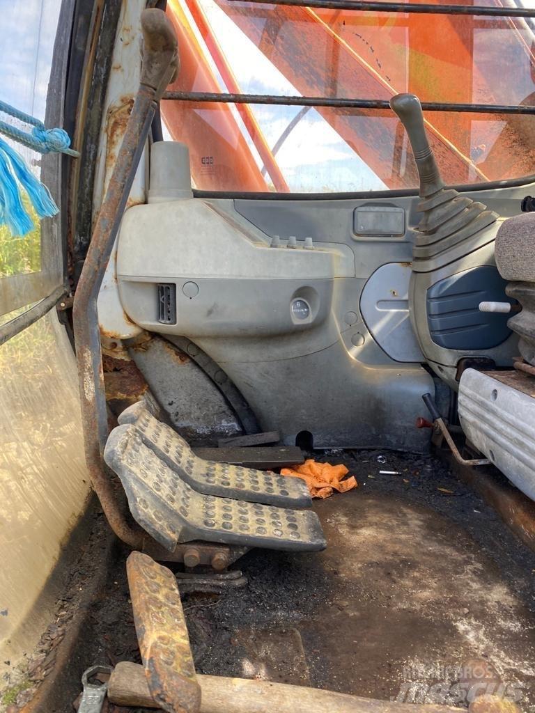Hitachi EX 200-5 Bageri guseničari