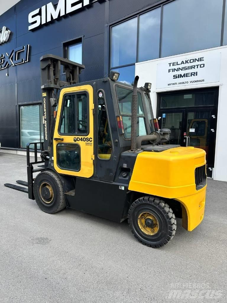 Daewoo D40SC-2 Dizelski viljuškari