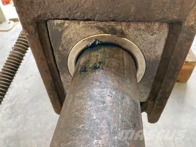 Montabert BRH 900 Čekići