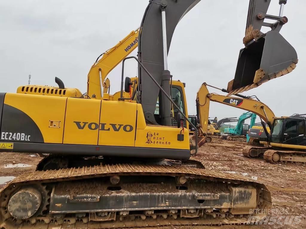 Volvo EC 240 B LC Bageri guseničari