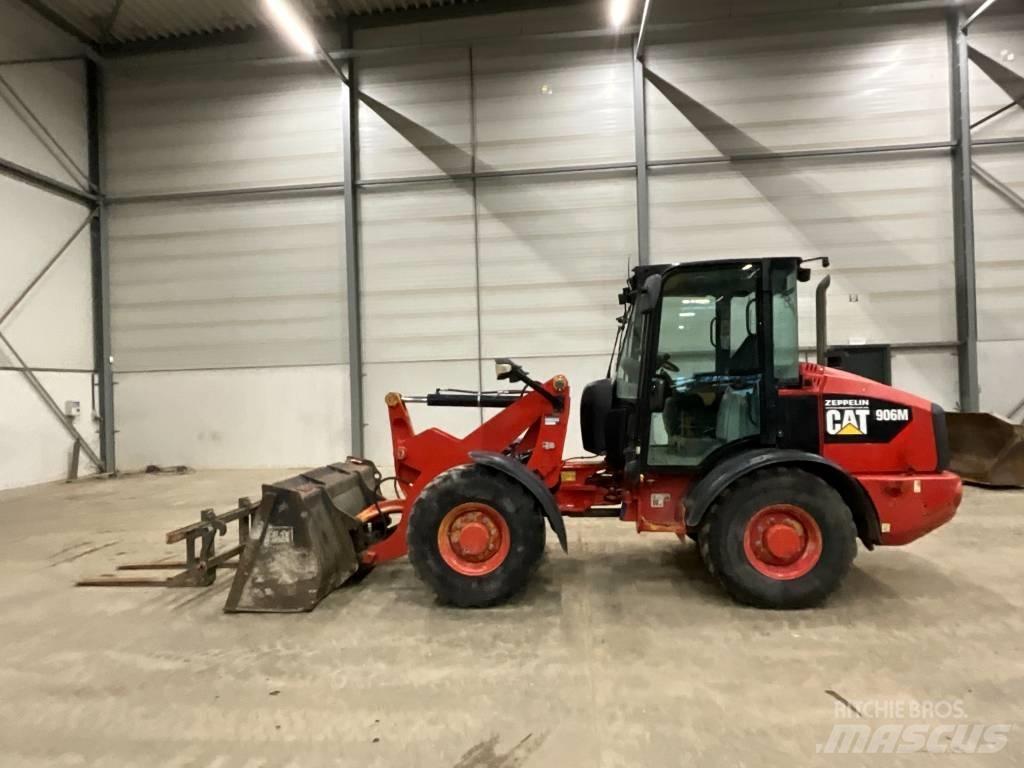 CAT 906 M Utovarivači na točkove