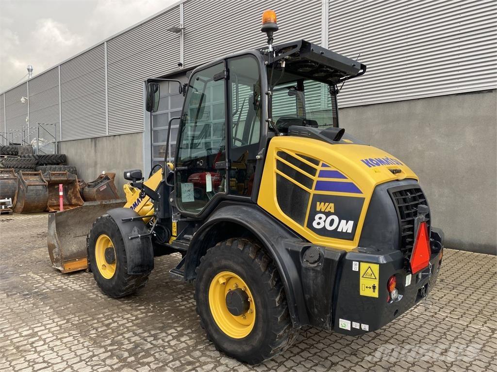 Komatsu WA80M-8EO Višenamenski utovarivači