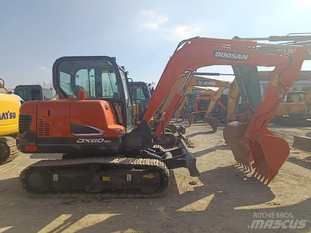 Doosan DX 60-9 C Bageri guseničari