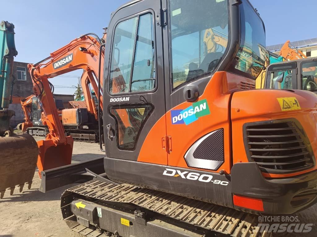 Doosan DX 60-9 C Bageri guseničari