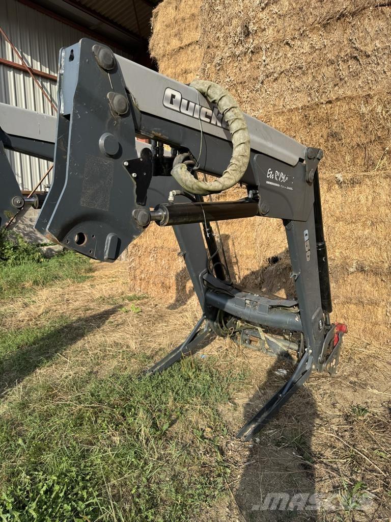 Kubota M135GX Traktori